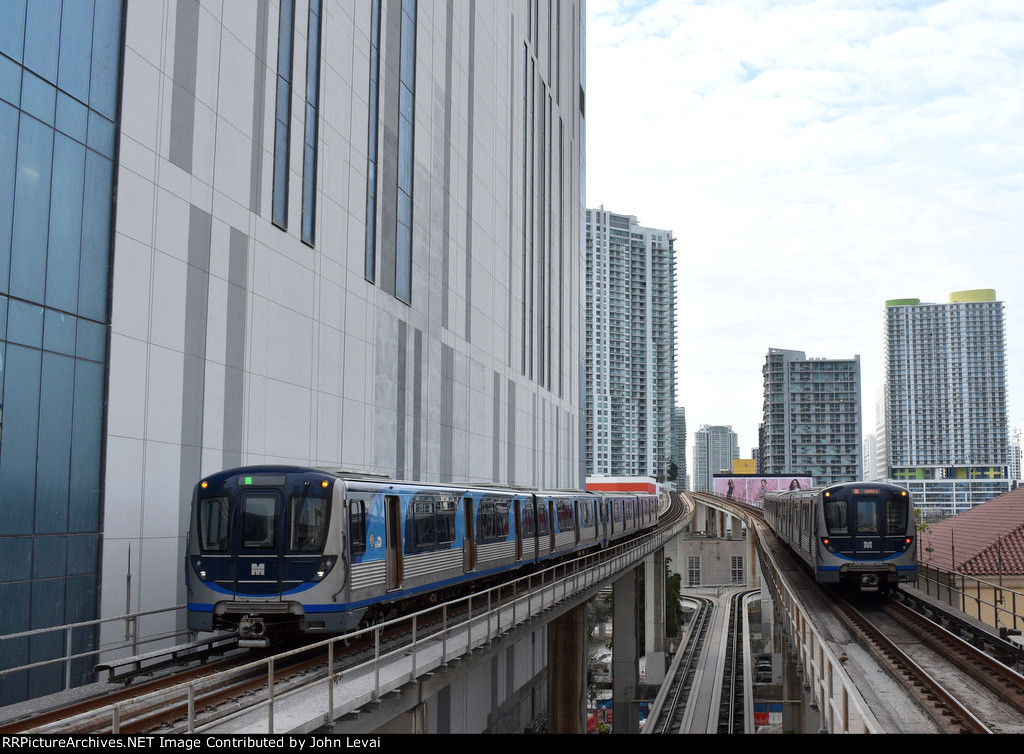 Metrorail at Govt Center Sta